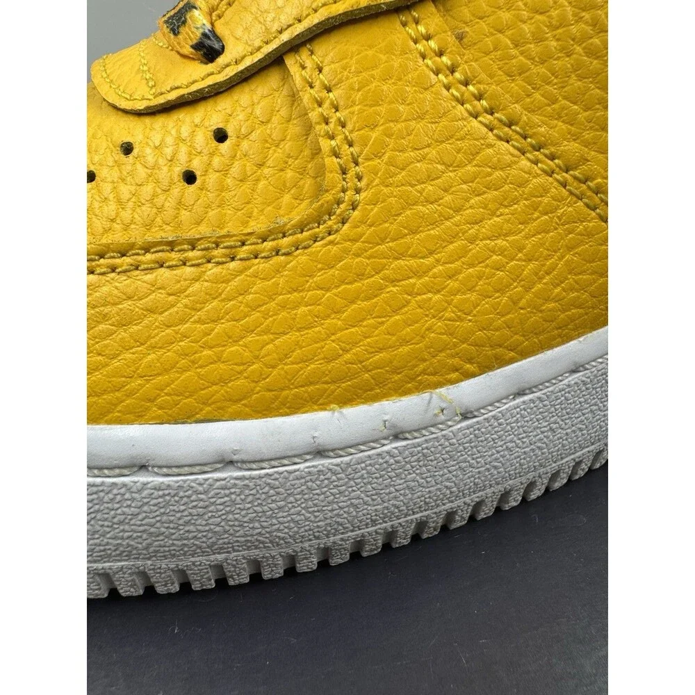 Nike x NBA Air force 1 Amarillo Large black swoosh yellow mens Sz 8.5 823511 701